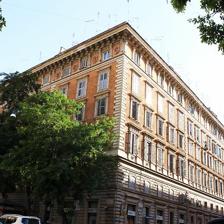Raphael Rooms Рим Екстер'єр фото