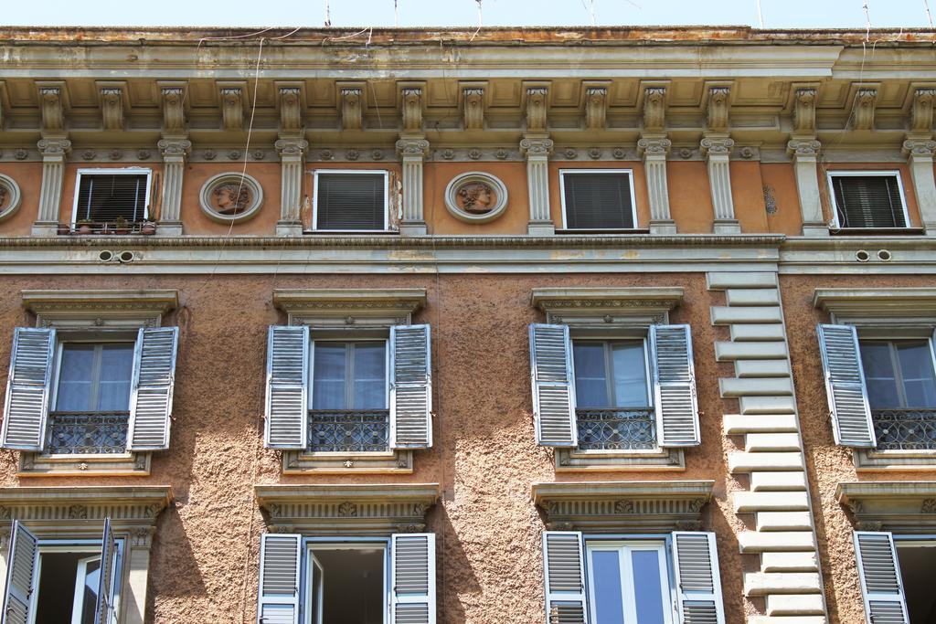 Raphael Rooms Рим Екстер'єр фото