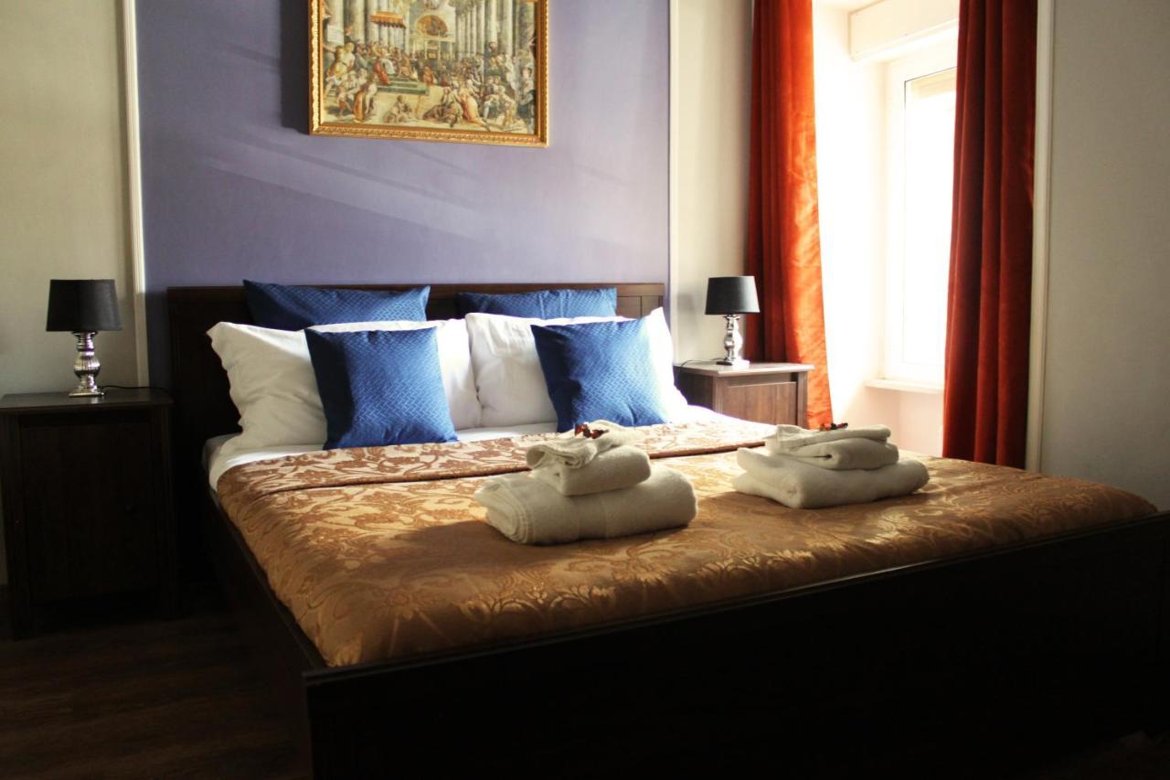 Raphael Rooms Рим Екстер'єр фото