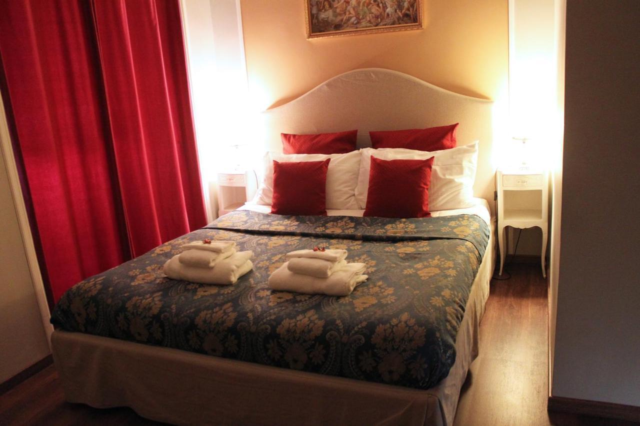 Raphael Rooms Рим Екстер'єр фото